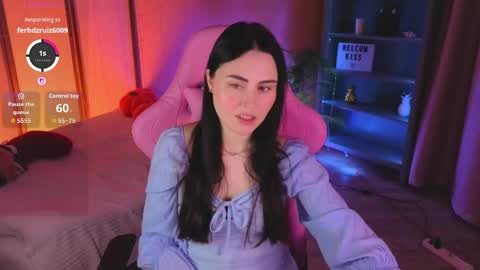 Nora online show from 05.01.26
