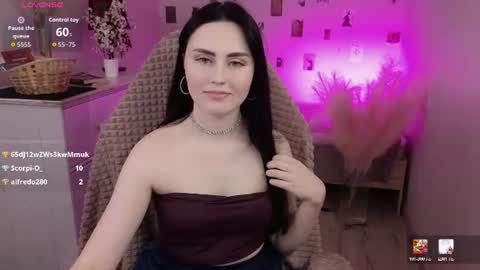 Nora online show from 06.11.26