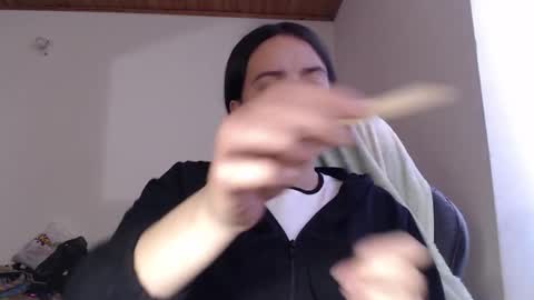 noreen_ online show from 12.15.25