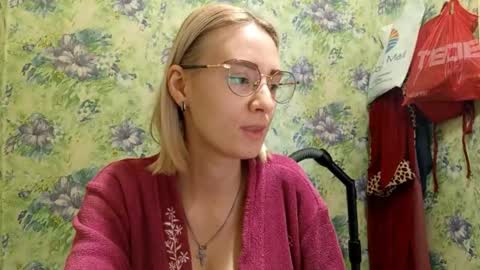 Snapshot of norinebaeza chatting on 10.02.25 Lola online show from 10.02.25