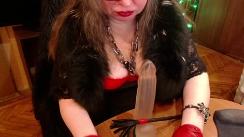 miss Tress online show from 01.05.25