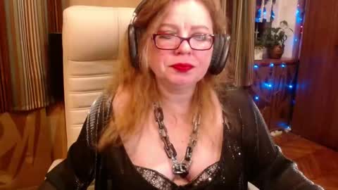 miss Tress online show from 11.15.25