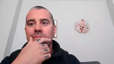 Snapshot of normalito42 chatting on 02.23.26 NORMALITO online show from 02.23.26