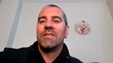 Snapshot of normalito42 chatting on 03.18.26 NORMALITO online show from 03.18.26