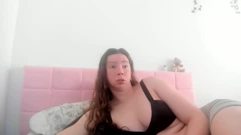 Snapshot of nortar9766 chatting on 02.17.26 Emily snow online show from 02.17.26