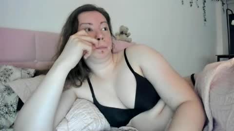 Emily snow online show from 06.26.26