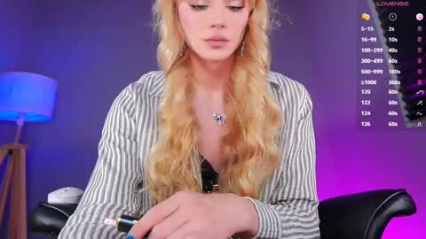 Snapshot of northern_princess chatting on 09.27.25 Anna . online show from 09.27.25