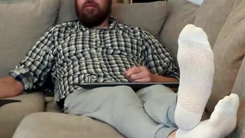 Norwegian Erik online show from 10.30.25