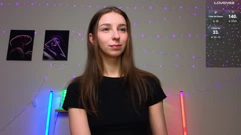 Hello My name is Helene NTMU  Finger up if u like what u see online show from 12.18.24