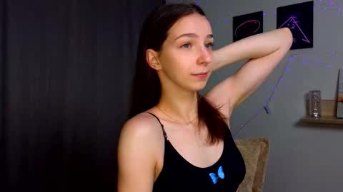 Hello My name is Helene NTMU  Finger up if u like what u see online show from 10.03.25