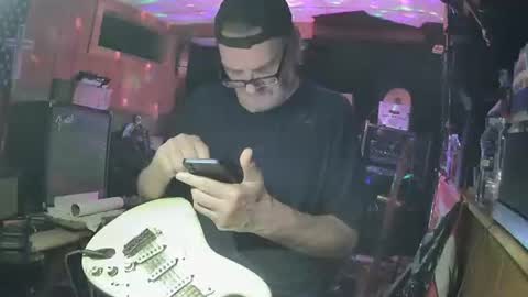 notflamingfart online show from 04.04.26