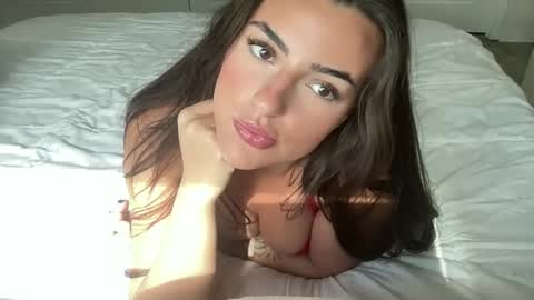 Snapshot of notsosweet21 chatting on 10.28.25 nellyxoxo online show from 10.28.25