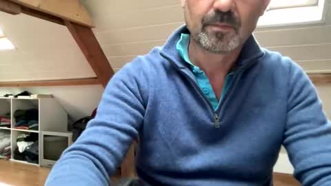 Snapshot of noux69 chatting on 10.14.25 noux69 online show from 10.14.25