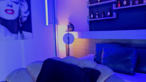 Nova Salvatore online show from 03.17.26