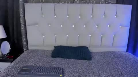 Snapshot of nova_sex1 chatting on 01.21.25 nova online show from 01.21.25