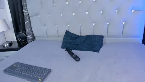 Snapshot of nova_sex1 chatting on 03.01.25 nova online show from 03.01.25