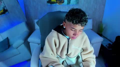 Snapshot of nova_sex1 chatting on 11.08.25 nova online show from 11.08.25