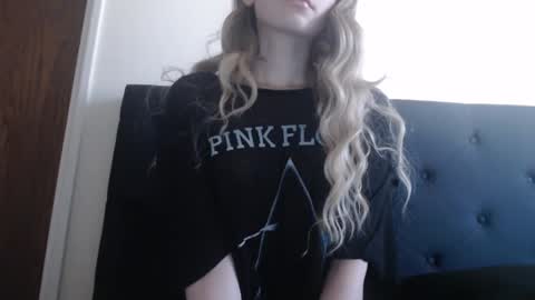 Olivia online show from 03.08.25