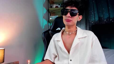 Snapshot of novawheeler chatting on 11.23.25 Nova online show from 11.23.25