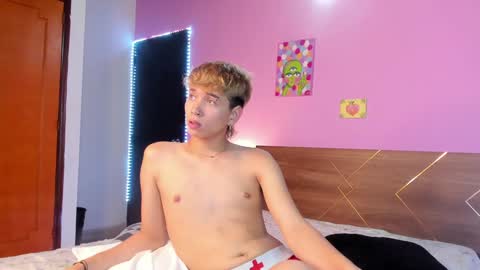 Snapshot of novaybrian chatting on 02.06.25 NovayBrian online show from 02.06.25