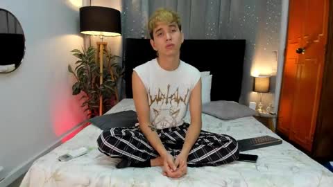 Snapshot of novaybrian chatting on 02.17.25 NovayBrian online show from 02.17.25