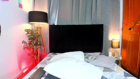 Snapshot of novaybrian chatting on 02.24.25 NovayBrian online show from 02.24.25