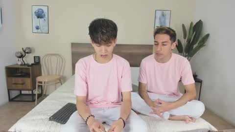 Snapshot of novaybrian chatting on 09.18.25 NovayBrian online show from 09.18.25