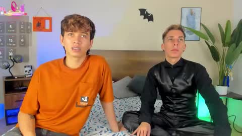 Snapshot of novaybrian chatting on 10.06.25 NovayBrian online show from 10.06.25