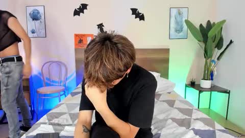 Snapshot of novaybrian chatting on 10.20.25 NovayBrian online show from 10.20.25