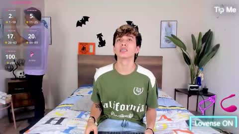 Snapshot of novaybrian chatting on 10.28.25 NovayBrian online show from 10.28.25