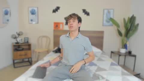 Snapshot of novaybrian chatting on 10.30.25 NovayBrian online show from 10.30.25