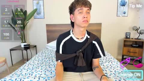 Snapshot of novaybrian chatting on 11.13.25 NovayBrian online show from 11.13.25