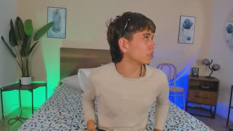 Snapshot of novaybrian chatting on 11.17.25 NovayBrian online show from 11.17.25