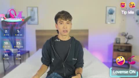 Snapshot of novaybrian chatting on 11.20.25 NovayBrian online show from 11.20.25