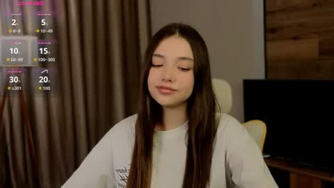 Snapshot of nutshellz chatting on 06.18.26 Rachel online show from 06.18.26