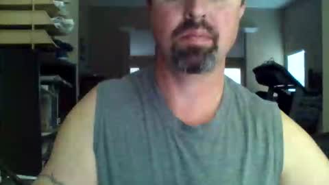 nvrenuff1979 online show from 02.08.26