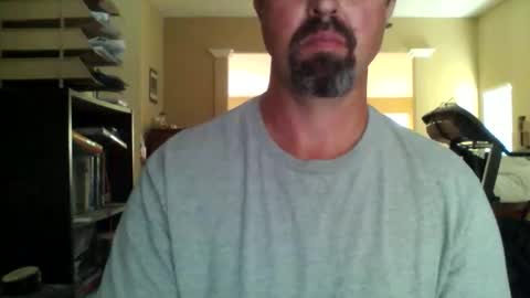 nvrenuff1979 online show from 04.01.26