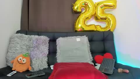 Snapshot of nyalgasai1 chatting on 01.09.25 Nia online show from 01.09.25