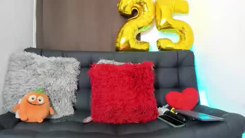 Snapshot of nyalgasai1 chatting on 01.11.25 Nia online show from 01.11.25