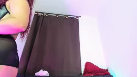 Snapshot of nyalgasai1 chatting on 03.10.25 Nia online show from 03.10.25