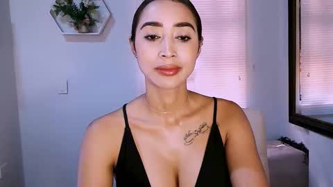 Nycole online show from 02.25.26