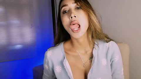 Nycole online show from 04.09.26