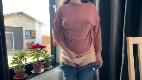 Nicol online show from 02.04.25