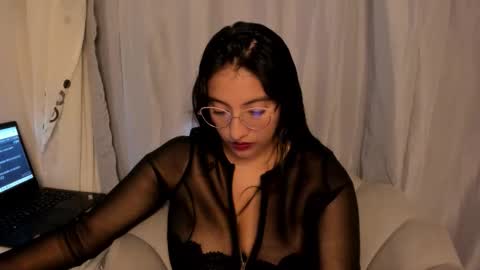 Snapshot of nykhor_paul chatting on 02.05.26 Vanessa online show from 02.05.26