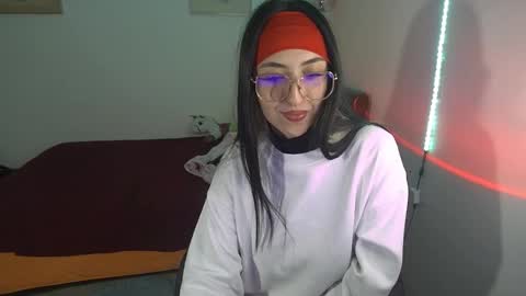 Snapshot of nymph_frida chatting on 02.13.26 Frida online show from 02.13.26