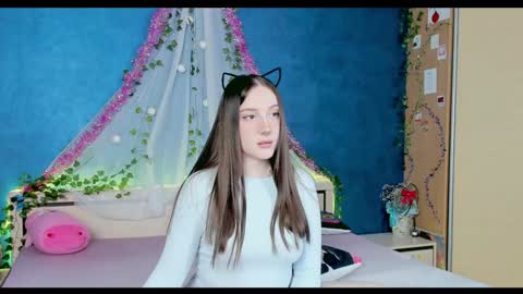 Snapshot of nymphalean chatting on 01.12.25 Kat online show from 01.12.25