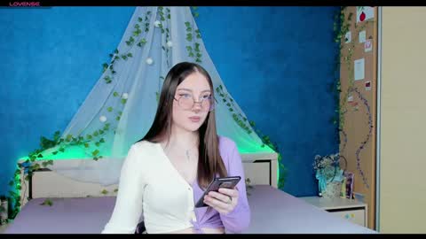 Snapshot of nymphalean chatting on 01.22.25 Kat online show from 01.22.25