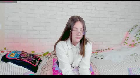 Snapshot of nymphalean chatting on 10.10.25 Kat online show from 10.10.25