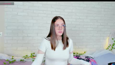 Snapshot of nymphalean chatting on 11.22.25 Kat online show from 11.22.25