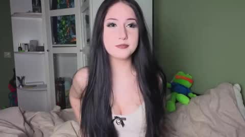 hi im Rina  online show from 05.06.26